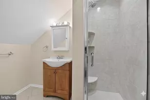 423 Cannon Ct, Chesterbrook, PA 19087 - Photo 24