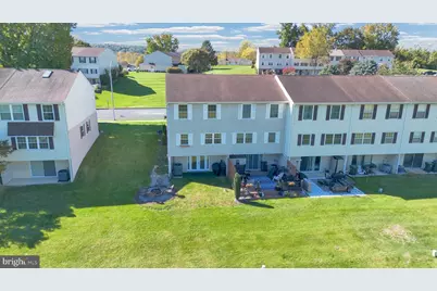 560 Lancaster Court, Downingtown, PA 19335 - Photo 4