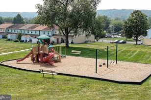 560 Lancaster Ct, Downingtown, PA 19335 - Photo 38