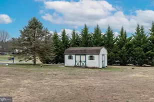 1525 Melville Dr, Pottstown, PA 19465 - Photo 12