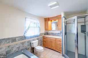 1525 Melville Dr, Pottstown, PA 19465 - Photo 42