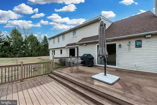 1525 Melville Dr, Pottstown, PA 19465 - Photo 10