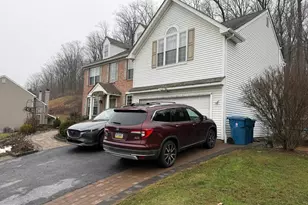 798 Southwind Ln, Downingtown, PA 19335 - Photo 2