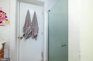 107 W State St, Kennett Square, PA 19348 - Photo 42