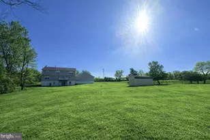 1013 W Bridge St, Spring City, PA 19475 - Photo 2