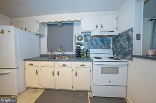 40 Grove Ave, Devon, PA 19333 - Photo 8