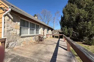 283 Kelton Rd, West Grove, PA 19390 - Photo 4