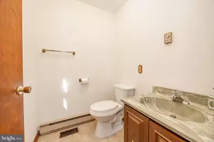 906 Heather Ln, Phoenixville, PA 19460 - Photo 20