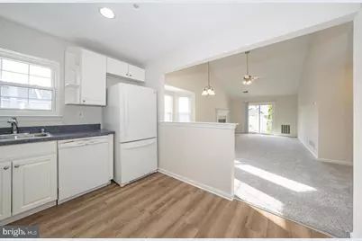 560 Astor Square #6, West Chester, PA 19380 - Photo 6