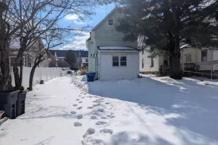 609 W 1st Ave, Parkesburg, PA 19365 - Photo 10