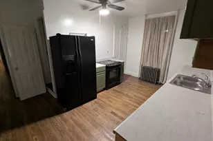 609 W 1st Ave, Parkesburg, PA 19365 - Photo 6