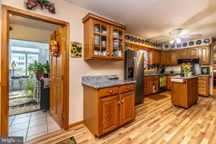 892 Bobolink Ln, West Chester, PA 19382 - Photo 14