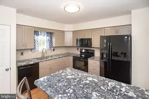 1330 Ridgeview Dr, Phoenixville, PA 19460 - Photo 12