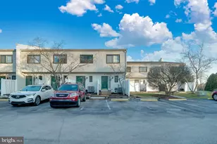 623 Summit House, West Chester, PA 19382 - Photo 4