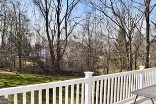 393 Clover Ct, West Grove, PA 19390 - Photo 8