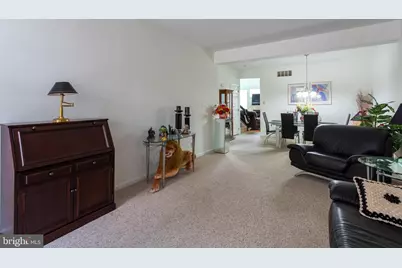 105 Yorktown Court, Malvern, PA 19355 - Photo 4