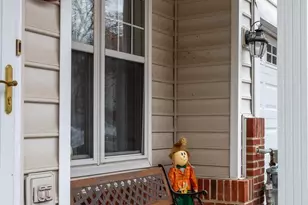 105 Yorktown Ct, Malvern, PA 19355 - Photo 2