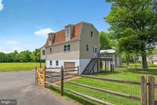 222 Old Racetrack Rd, Parkesburg, PA 19365 - Photo 1