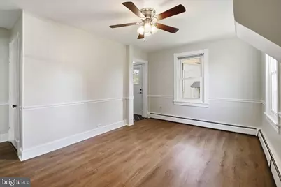 22 N Chestnut Street, Elverson, PA 19520 - Photo 8