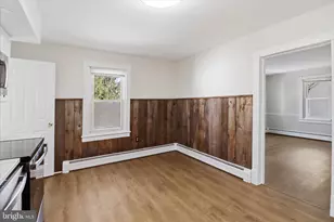 22 N Chestnut St, Elverson, PA 19520 - Photo 16