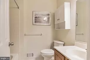 46 Stonehurst Ct, Chesterbrook, PA 19087 - Photo 12