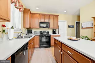 400 Lantern Ln, Kennett Square, PA 19348 - Photo 16