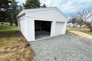 211 Pearl St, Pottstown, PA 19465 - Photo 12