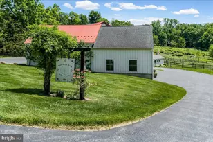 2563 Veronica Dr, Chester Springs, PA 19425 - Photo 68