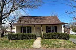 547 Broad St, Spring City, PA 19475 - Photo 1