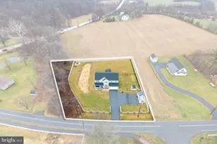 25 S Brick Ln, Elverson, PA 19520 - Photo 36