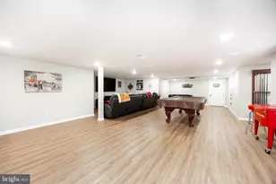 25 S Brick Ln, Elverson, PA 19520 - Photo 28