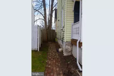 234 E Linden Street #UNIT A, Kennett Square, PA 19348 - Photo 4