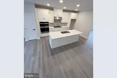 48 Grayson Lane, Downingtown, PA 19335 - Photo 2