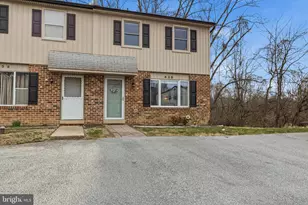 439 Bianca Cir, Downingtown, PA 19335 - Photo 2