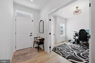 534 Sativa Dr, Honey Brook, PA 19344 - Photo 4