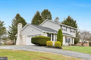 608 Walnut Dr, Parkesburg, PA 19365 - Photo 4