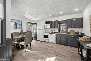 516 Gay St, Phoenixville, PA 19460 - Photo 8