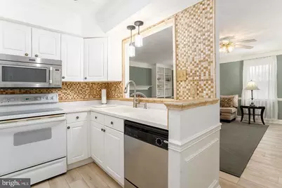 750 E Marshall Street #211, West Chester, PA 19380 - Photo 10