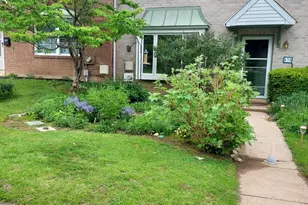 430 Carmarthen Ct, Exton, PA 19341 - Photo 2