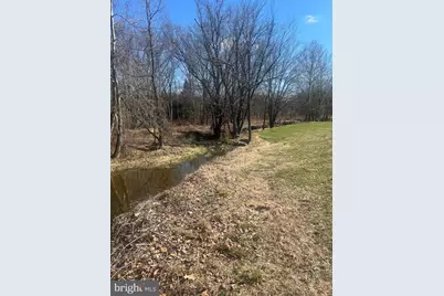 223 W Woodview Road, West Grove, PA 19390 - Photo 2