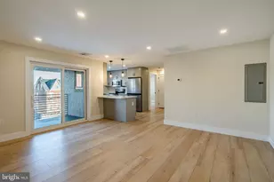 530 Washington Ave, Phoenixville, PA 19460 - Photo 2