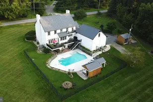 2039 School Rd, Pottstown, PA 19465 - Photo 2