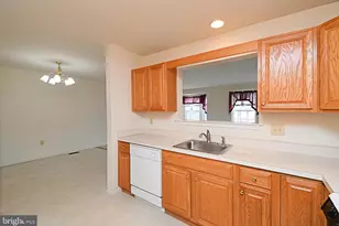 1104 Balley Dr, Phoenixville, PA 19460 - Photo 18