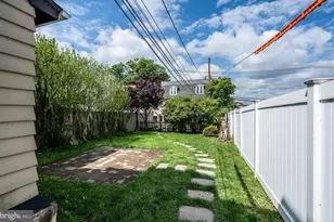 144 Gay St, Phoenixville, PA 19460 - Photo 38