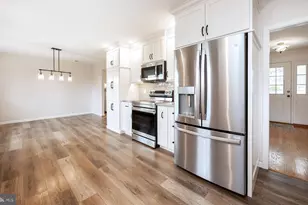 938 Kingsway Dr, Coatesville, PA 19320 - Photo 14