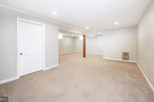 938 Kingsway Dr, Coatesville, PA 19320 - Photo 38