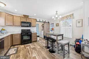 8 Hilltop Dr, West Grove, PA 19390 - Photo 6