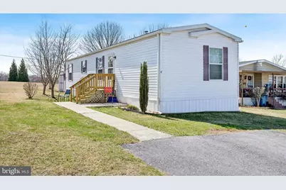 8 Hilltop Drive, West Grove, PA 19390 - Photo 2