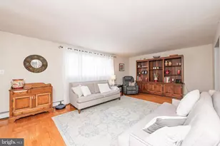 1019 Hares Hill Rd, Phoenixville, PA 19460 - Photo 4