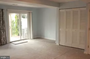 5 N Savanna Dr, Pottstown, PA 19465 - Photo 4